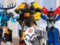 Hra Transformátory. Roboti v prestrojení: Frakcia čelí  online