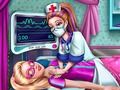 Hra Núdzové vzkriesenie Super Doll  online