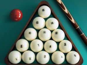 Hra Billiard 3D: Ruská pyramída online