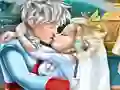 Hra Ice Queen Wedding Kiss online