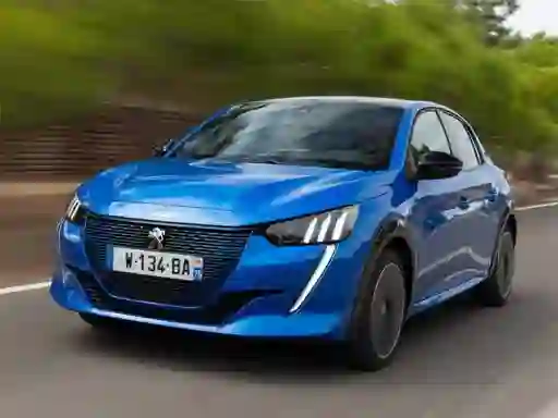 Hra Peugeot E-208 online