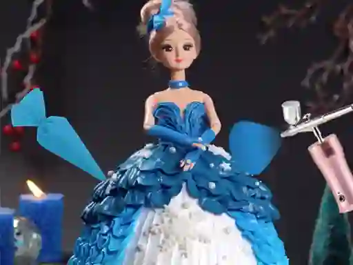 Hra Icing On Doll Cake online