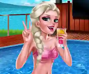 Hra Ice Queen Pool Day online
