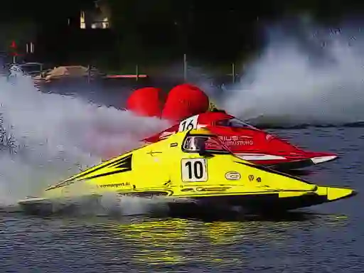 Hra Motor Racing Boat online