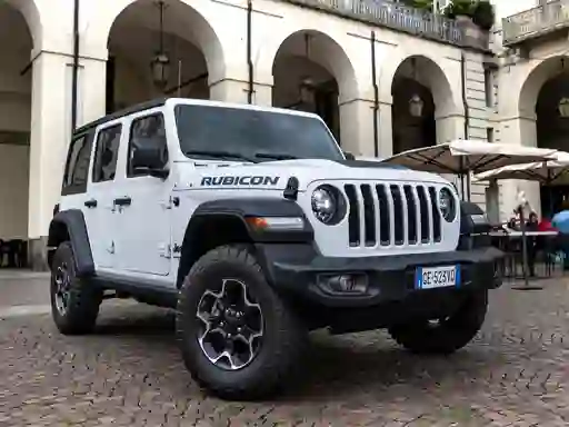 Hra Jeep Wrangler 4xe Slide online