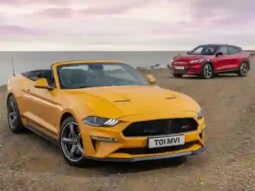 Hra Ford Mustang California Special Slide online